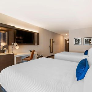 Queen Room Mobility accessible